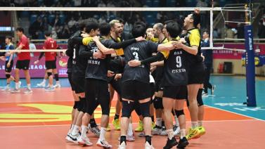 他又多次担 他又多次担